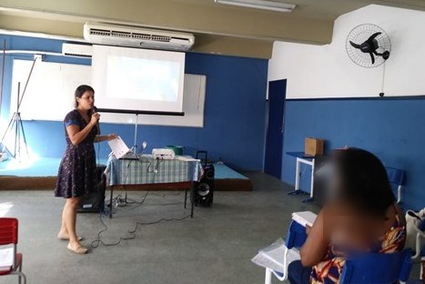 Formação de professores com apresentação em sala